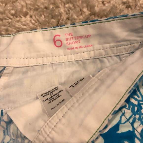 Lilly Pulitzer buttercup shorts - Picture 3 of 5